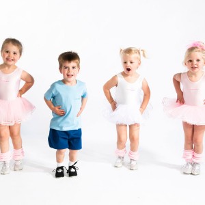 Ритмика (танцы для малышей)