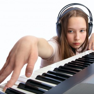 Обучение игре на синтезаторе