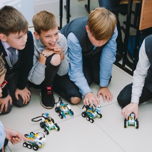 Лига Роботов - робототехника на Ботанике