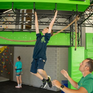 Занятия гонки с препядствиями для детей