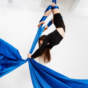 Взрослая группа по воздушной гимнастике от 10 до 30 лет!