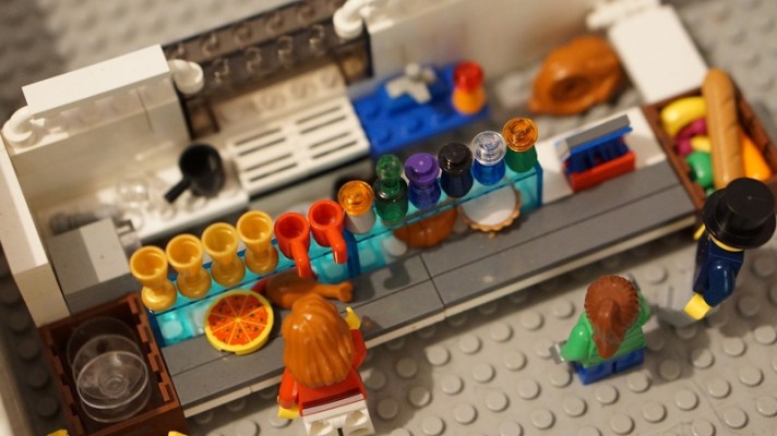 Творческая лаборатория по лего-конструированию «Перворобот»