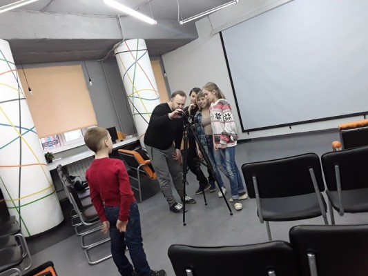 Обучение киноискусству (видеомонтаж и основы работы с видеокамерой)