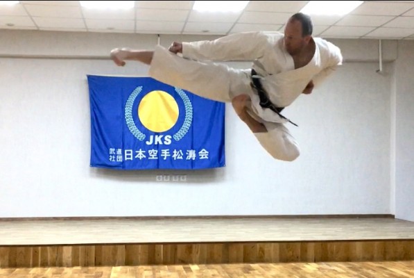 Карате (на бул. Заречном)