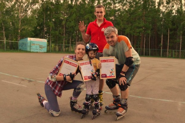 Роллер-Омск, обучение катанию на роликах в парке имени 30 лет ВЛКСМ