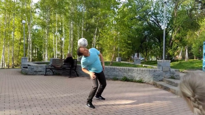 ШКОЛА ФУТБОЛЬНОГО ФРИСТАЙЛА И ФУТБОЛЬНОЙ ТЕХНИКИ В ТОМСКЕ И СЕВЕРСКЕ