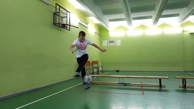 ШКОЛА ФУТБОЛЬНОГО ФРИСТАЙЛА И ФУТБОЛЬНОЙ ТЕХНИКИ В ТОМСКЕ И СЕВЕРСКЕ