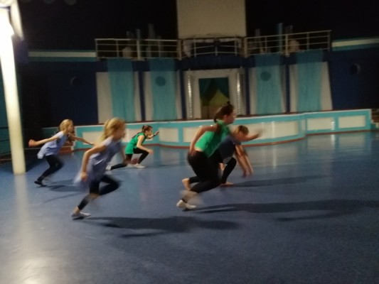 «Микс»: современная хореография для детей и взрослых