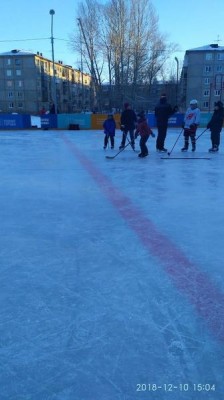 Хоккей (на ул. Коммунальной)
