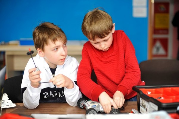 ROBOclub — сеть клубов робототехники