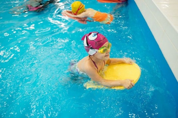Обучение плаванию детей