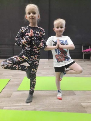 Детская игровая йога