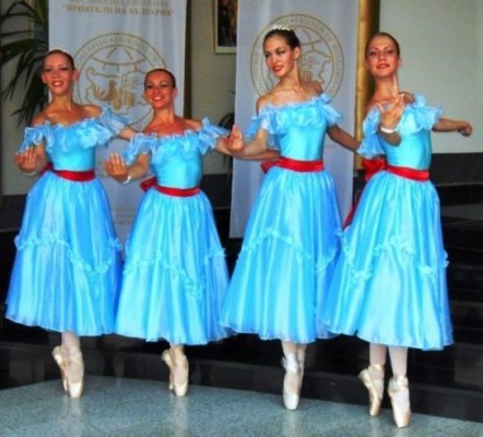 Образцовый театр балета «Дивертисмент»
