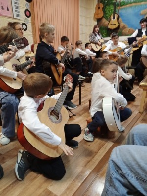 КОЛЛЕКТИВ ГИТАРНОЙ СТУДИИ 