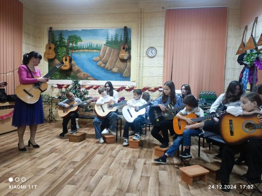 КОЛЛЕКТИВ ГИТАРНОЙ СТУДИИ 