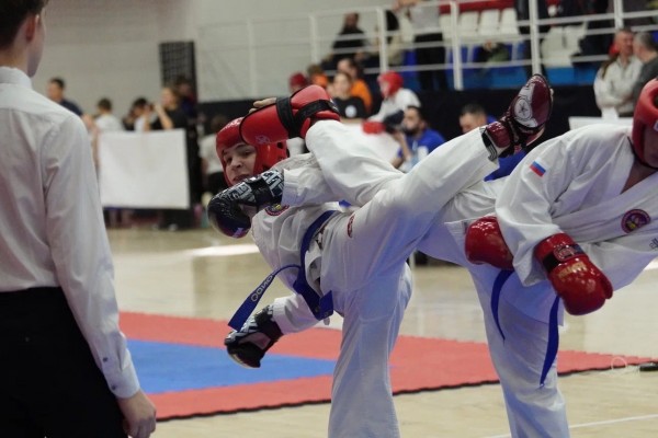 Кикбоксинг и тхэквондо Клуб 