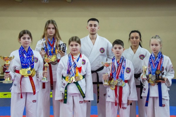 Кикбоксинг и тхэквондо Клуб 