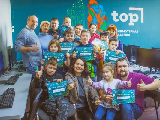 Зимний IT-лагерь : Битва Баба Яги против Волан-де-Морта