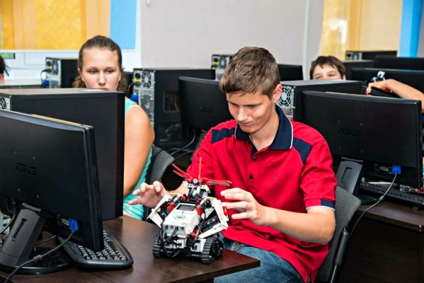 Разработка программного обеспечения Python (оффлайн) 16+