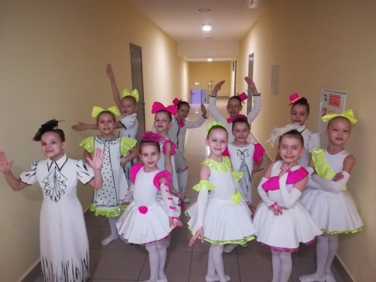 Детская хореографическая студия «Зефир»