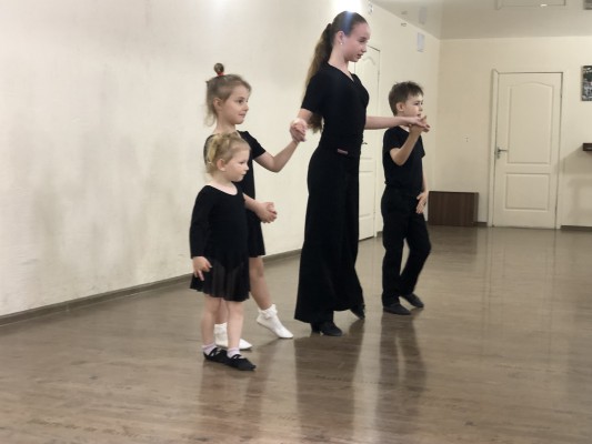 Танцы для детей и взрослых