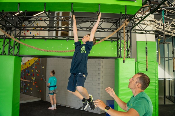 Занятия гонки с препядствиями для детей