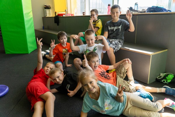 Занятия гонки с препядствиями для детей