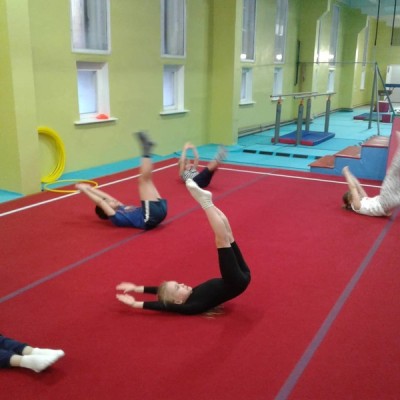 Гимнастика на воздушных полотнах, акробатика, гимнастика
