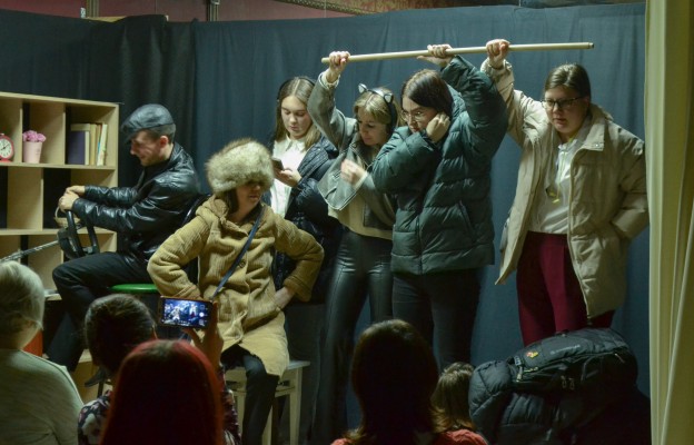 Занятия по актёрскому мастерству