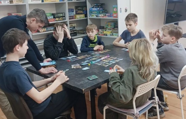 Кружок для детей 12+ по настольным играм