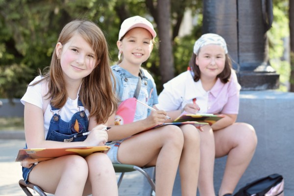Летний городской лагерь от школы дизайна Рыжий Кот в Иркутске