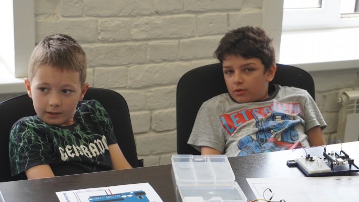 Электроника и программирование для детей 10–15 лет