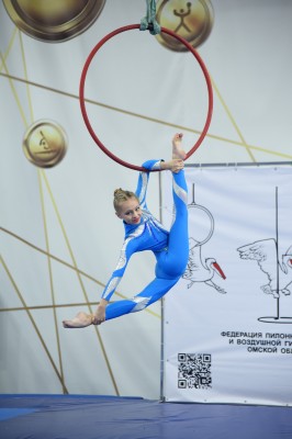 Воздушная гимнастика на полотнах и кольце