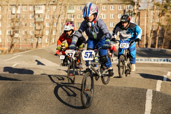 Велоспорт: BMX (на ул. 21-й Амурской)
