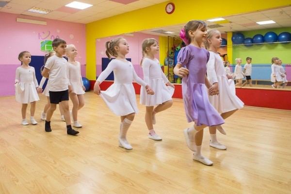Школа танцев для детей «Дети на паркете»